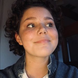 Meet your Posher, Dallis